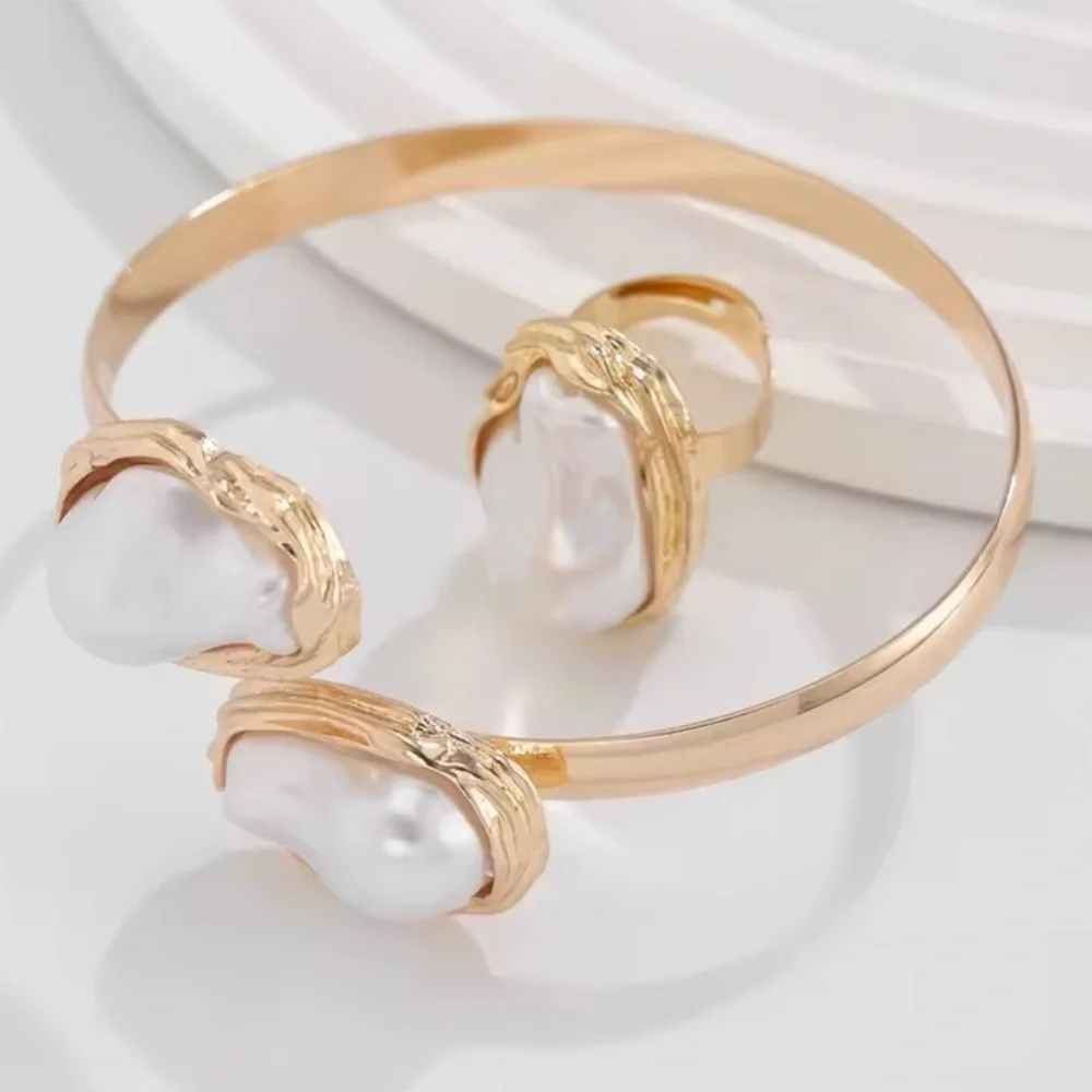 Anthropologie Baroque Imitation Pearl Bracelet & Ring Set
